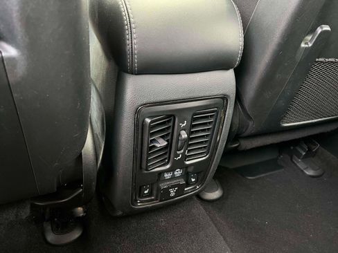 Certified 2020 Dodge Durango R/T w/ Blacktop Package AWD/4WD image 25