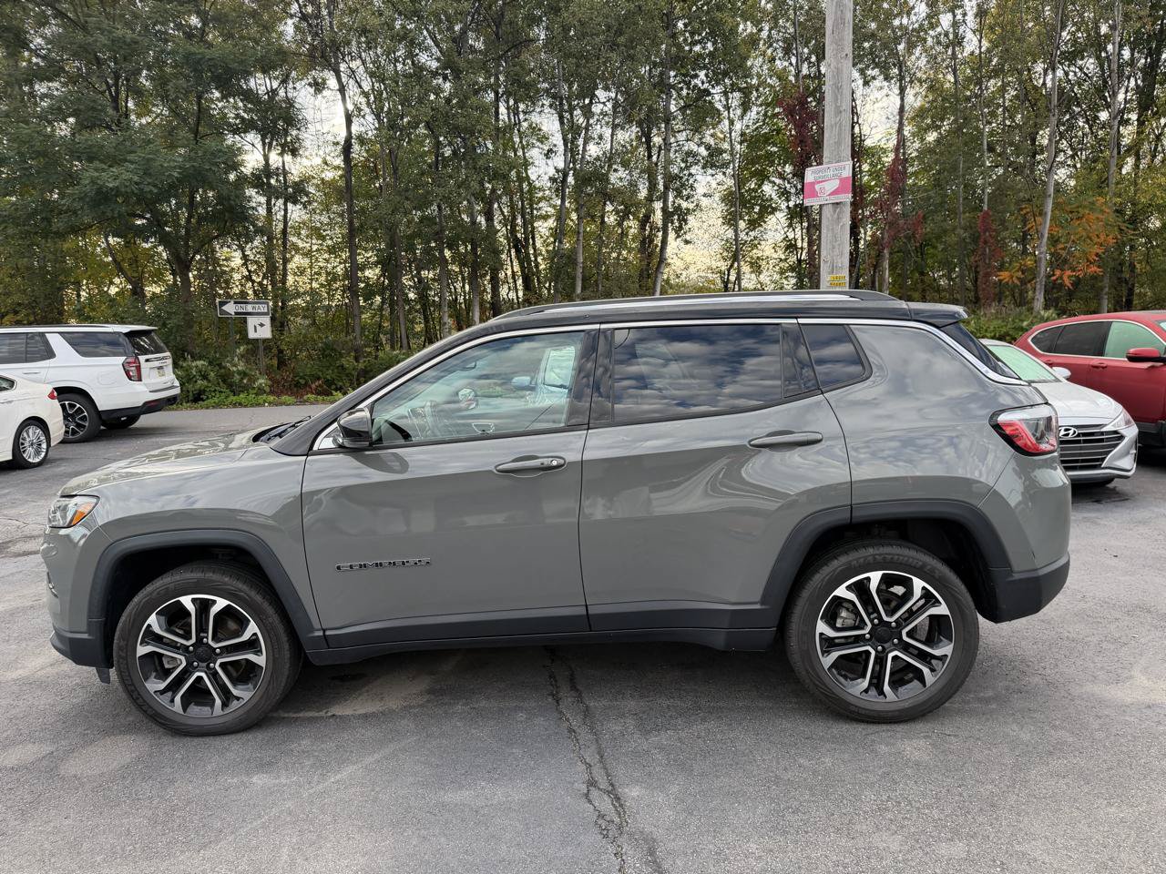 Used 2022 Jeep Compass Limited AWD/4WD image 8