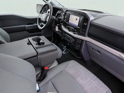 Used 2023 Ford F150 XLT image 32