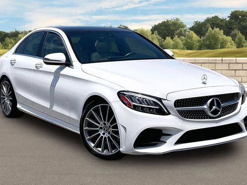 Used 2019 Mercedes-Benz C 300 Sedan image 2