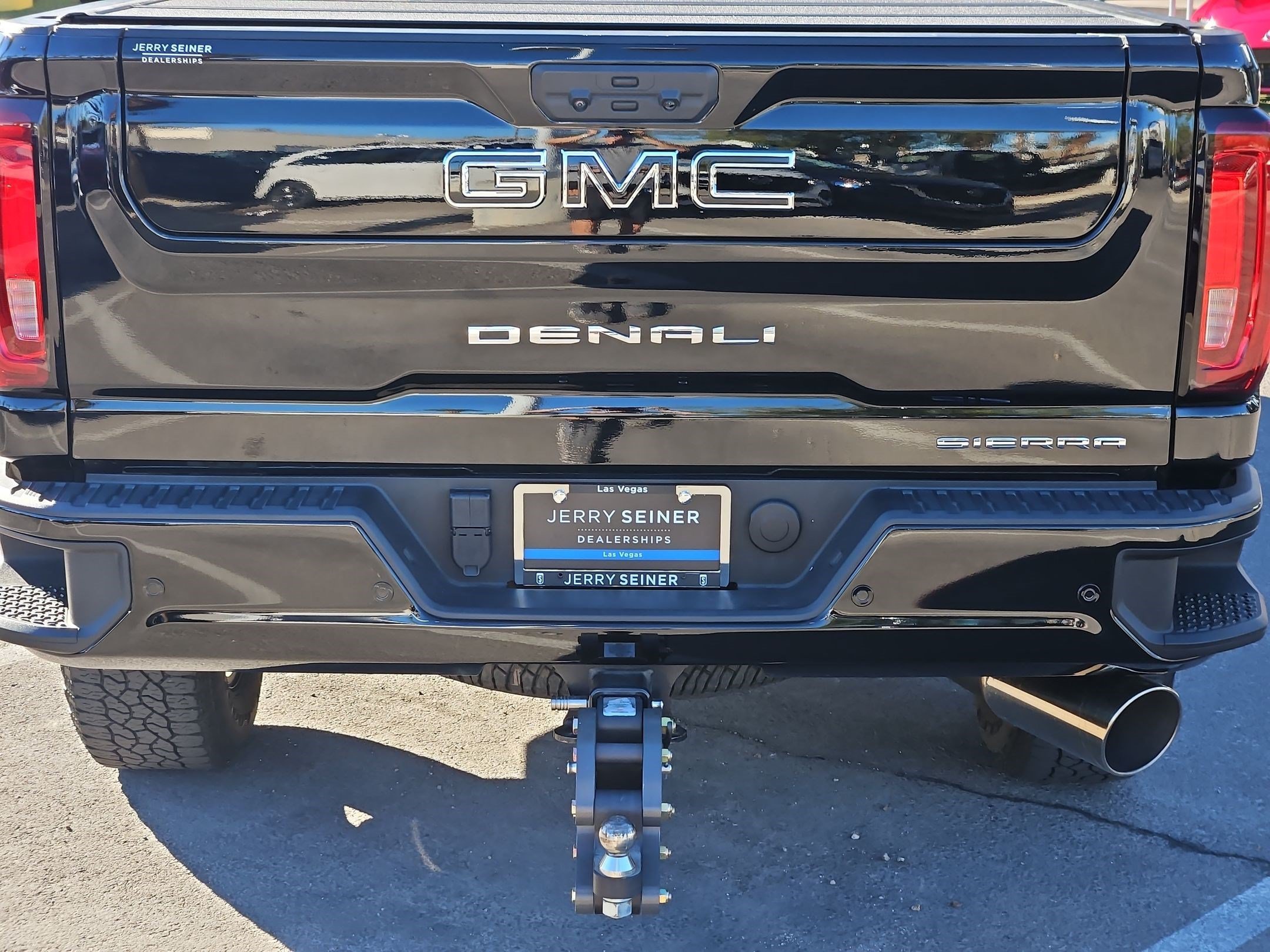 Used 2022 GMC Sierra 2500 Denali w/ Denali Ultimate Package AWD/4WD image 13