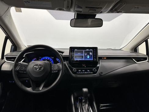 Used 2022 Toyota Corolla LE image 19