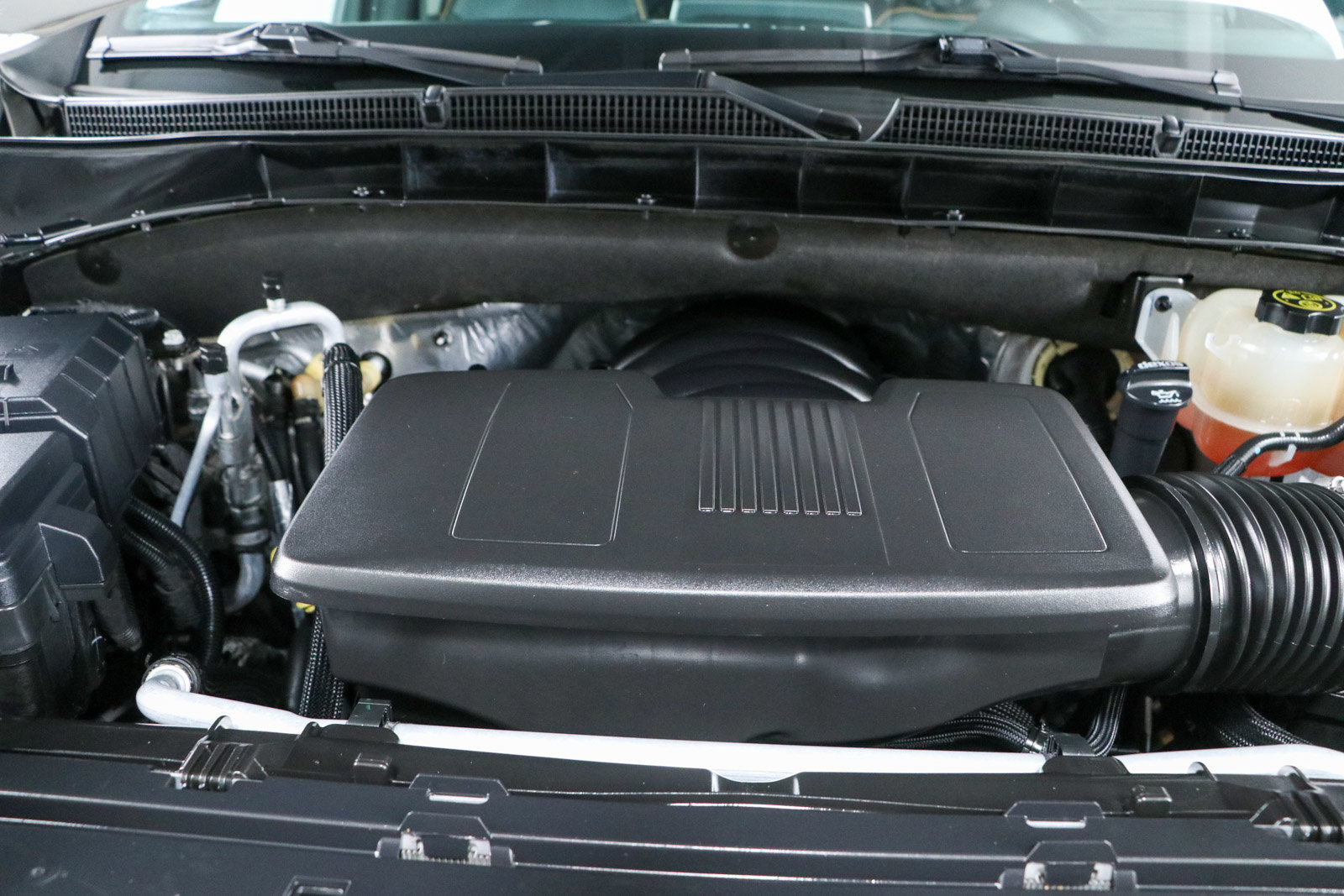 Used 2021 GMC Yukon XL AT4 w/ AT4 Premium Plus Package AWD/4WD image 37