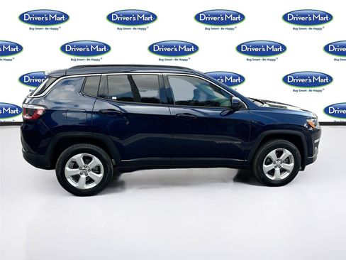 Used 2019 Jeep Compass Latitude AWD/4WD image 8