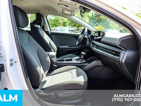 Used 2025 Kia K4 FWD image 21