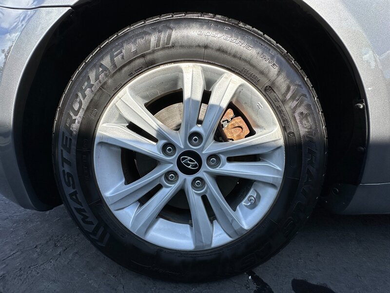 Used 2013 Hyundai Sonata GLS FWD image 9