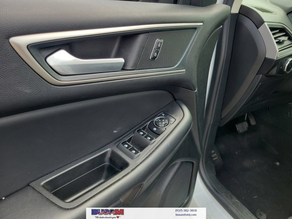 Used 2024 Ford Edge SEL AWD/4WD image 16