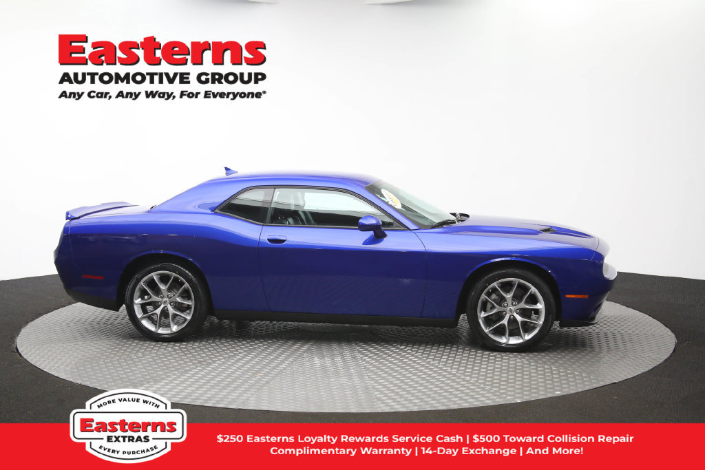 Used 2022 Dodge Challenger SXT w/ Plus Package RWD image 47