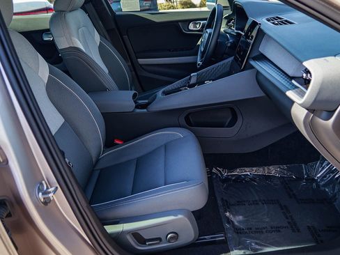 Used 2023 Polestar Polestar 2 w/ Pilot Pack image 16