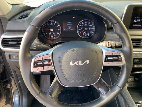 Used 2022 Kia Telluride EX w/ EX Premium Package image 30