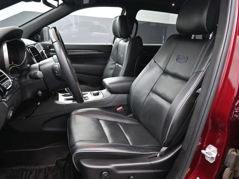 Used 2019 Jeep Grand Cherokee Overland image 14