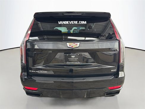 Used 2023 Cadillac Escalade Sport image 6