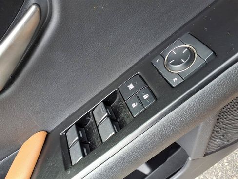 Used 2021 Lexus UX 200 w/ Accessory Package (Z1) FWD image 16