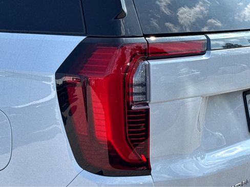 New 2026 GMC Yukon XL Denali Ultimate AWD/4WD image 22