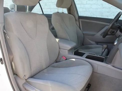 Used 2011 Toyota Camry LE w/ LE Extra-Value Pkg image 50