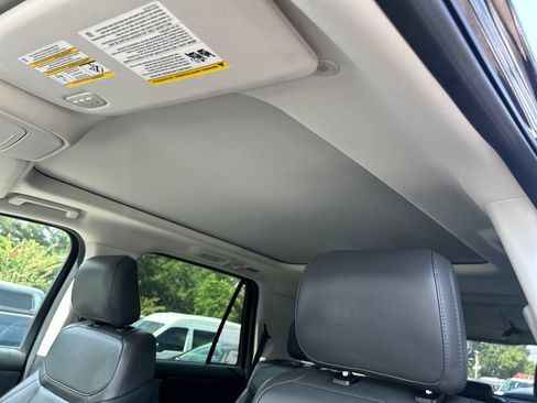 Used 2025 Ford Expedition Active RWD image 19