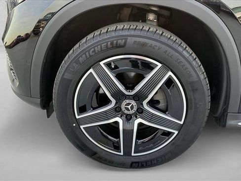 Certified 2026 Mercedes-Benz GLC 300 4MATIC image 9