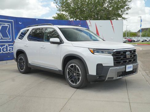 New 2026 Honda Pilot image 3