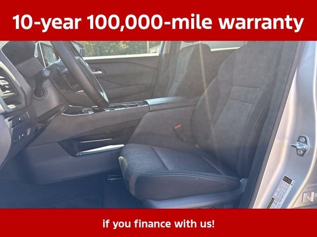 Used 2025 Nissan Rogue SV AWD/4WD image 17