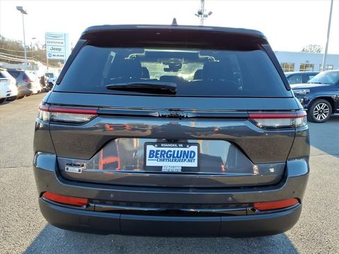 New 2025 Jeep Grand Cherokee Limited image 5