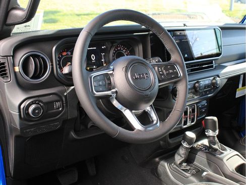 New 2026 Jeep Wrangler Sahara AWD/4WD image 12