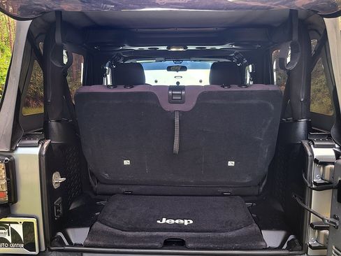 Used 2013 Jeep Wrangler Sport AWD/4WD image 21