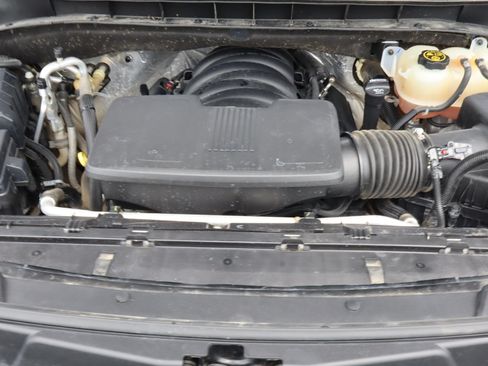 Used 2022 Chevrolet Suburban RST w/ Luxury Package AWD/4WD image 16
