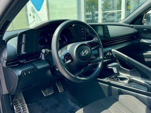 Used 2025 Hyundai Elantra Sport w/ Cargo Package FWD image 13