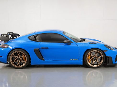 Used 2024 Porsche 718 Cayman GT4 RS w/ Weissach Package image 47