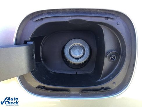 Used 2025 GMC Acadia Elevation image 46