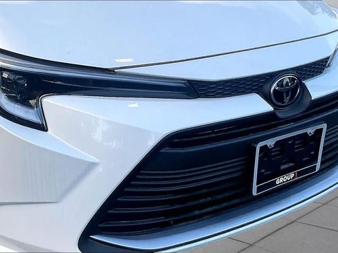 Used 2026 Toyota Corolla XLE FWD image 30
