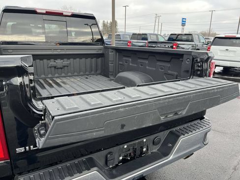 Used 2023 Chevrolet Silverado 2500 LTZ w/ LTZ Convenience Package AWD/4WD image 24