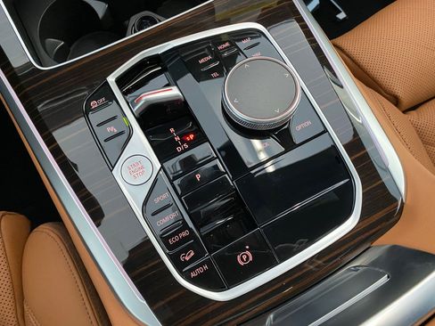 New 2026 BMW X5 xDrive40i w/ Climate Comfort Package image 18