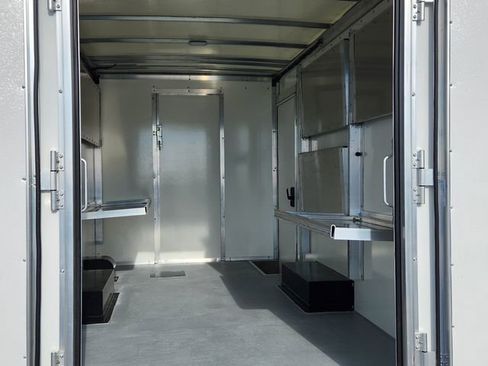 New 2025 Chevrolet Express 3500 Work Van w/ Power Convenience Package image 29