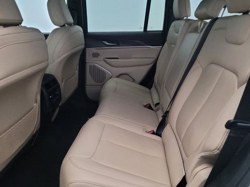 Used 2022 Jeep Grand Cherokee Limited 4xe image 18