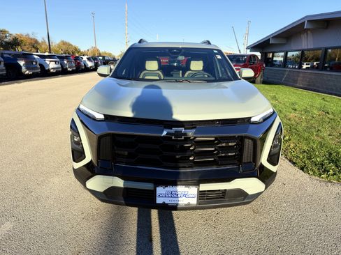 New 2026 Chevrolet Equinox ACTIV w/ LPO, Floor Liner Package image 8