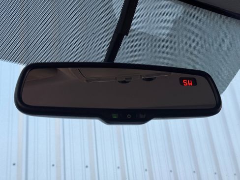 Used 2018 Nissan NV 3500 SL image 29