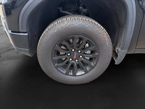 Used 2023 GMC Sierra 1500 AT4X AWD/4WD image 9