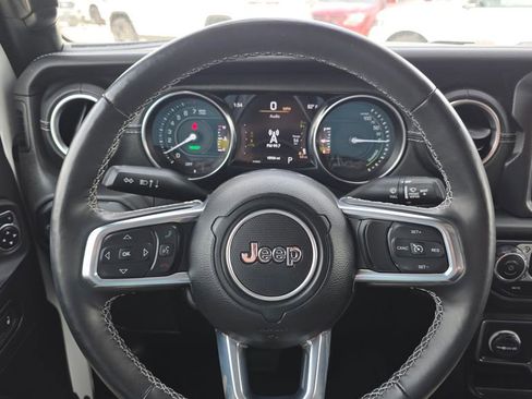 Used 2023 Jeep Wrangler Unlimited Sahara w/ Cold Weather Group AWD/4WD image 14