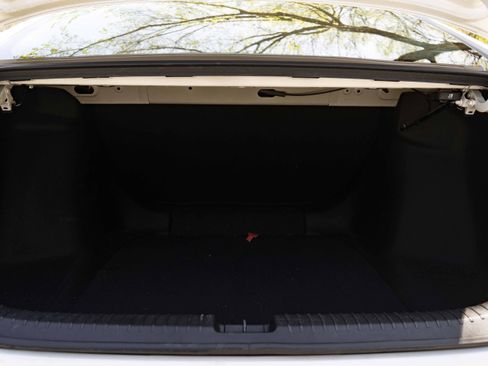 Used 2023 Honda Accord LX image 37