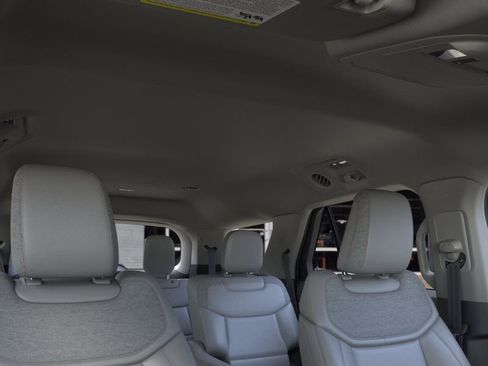 New 2026 Ford Explorer Active w/ Active Comfort Package image 22