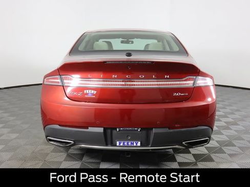 Used 2017 Lincoln MKZ Premiere image 5