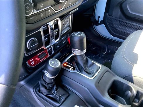 Certified 2024 Jeep Wrangler Unlimited Sport AWD/4WD image 14