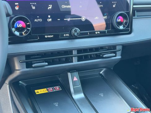 Certified 2026 Toyota bZ image 28