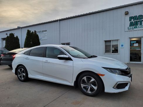 Used 2019 Honda Civic LX image 9