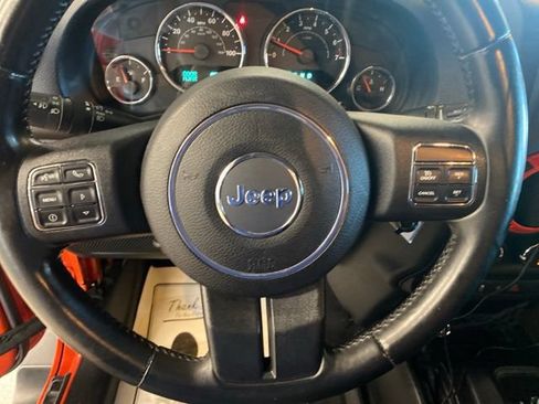 Used 2015 Jeep Wrangler Unlimited Sport w/ Quick Order Package 24S AWD/4WD image 13