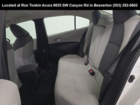 Used 2020 Toyota Corolla LE w/ Carpet Mat Package (TMS) FWD image 11
