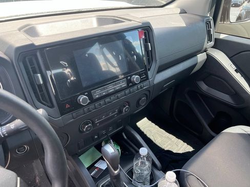 Used 2025 Nissan Frontier S RWD image 11