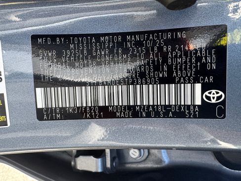 Used 2026 Toyota Corolla LE w/ Carpet Mat Package (TMS) FWD image 18