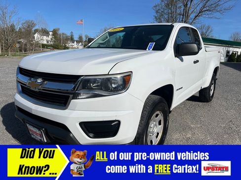 Used 2015 Chevrolet Colorado W/T AWD/4WD image 2
